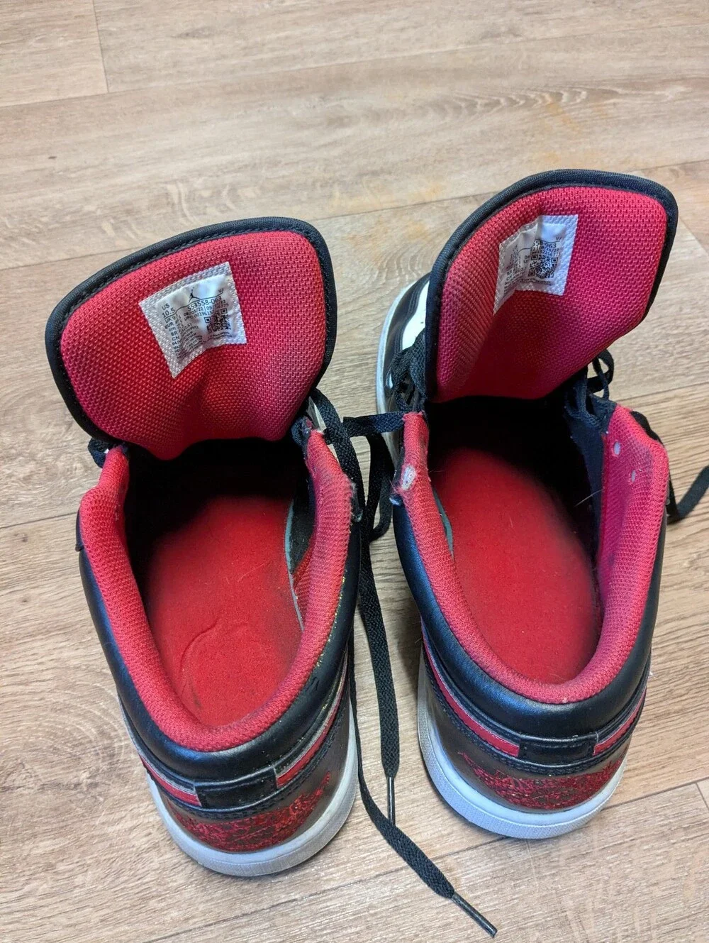 Nike Low-Top Sneakers - Black/White/Red
